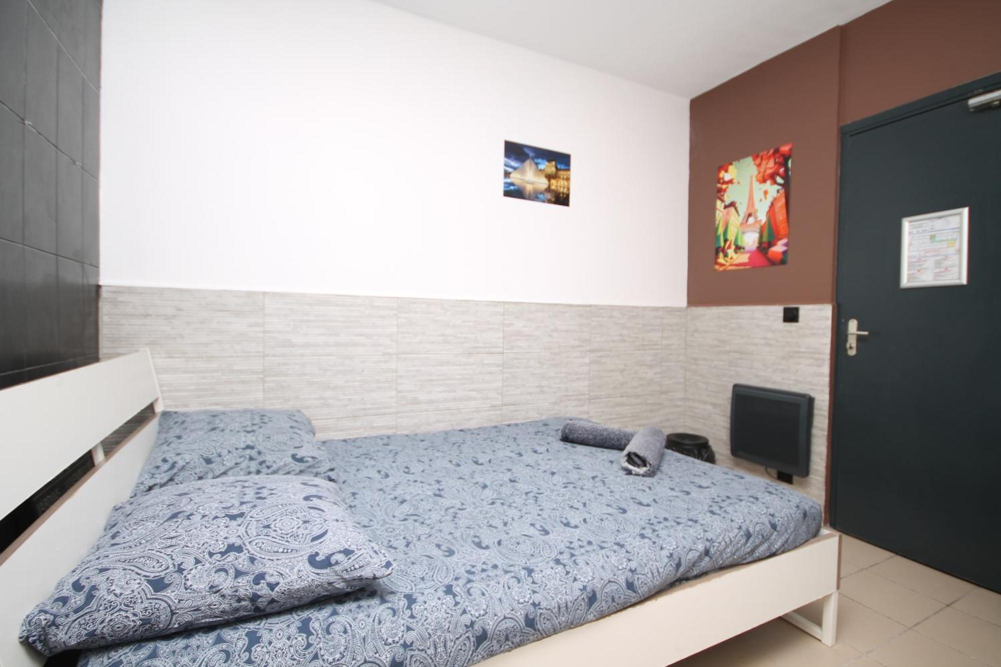 04 - Chambre Avec Lit Double Proche Paris Et Transports Wifi Saint-Denis  Luaran gambar